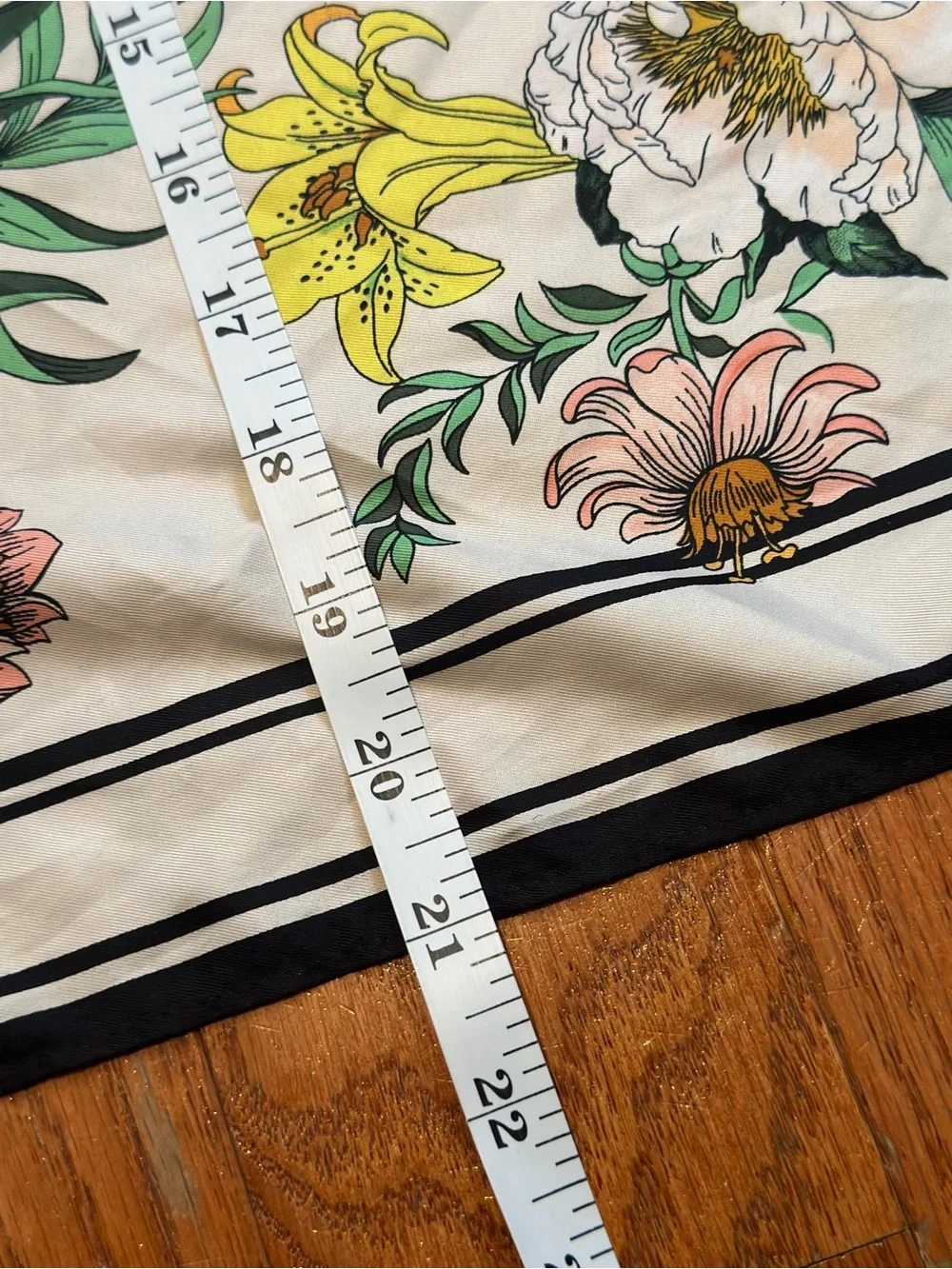 Vintage Style Floral Botanical Square Scarf 22x22 Ivory Black Border Hair Neck